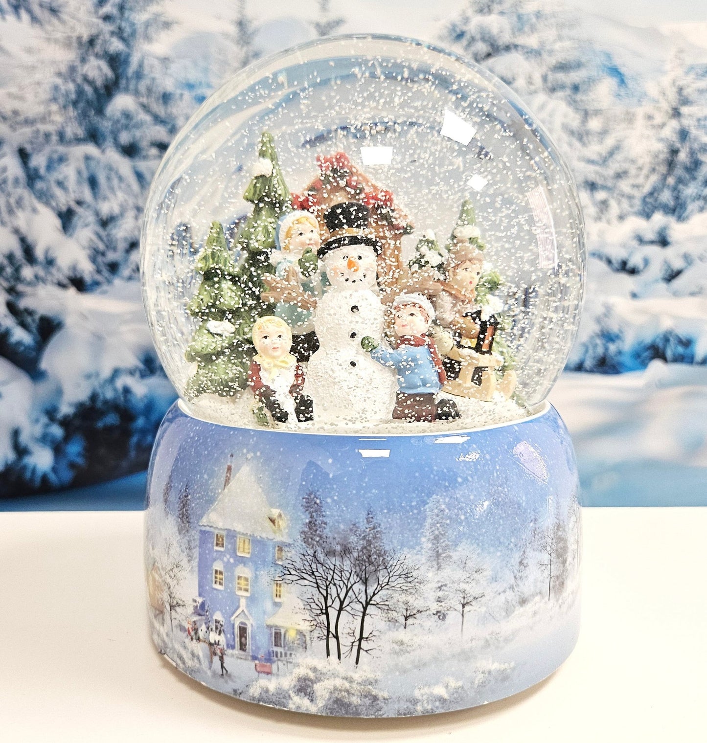 Mega Schneekugel Schneemann bauen mit Schneelandschaft - mit Musikspieluhr - Schneekugelhaus