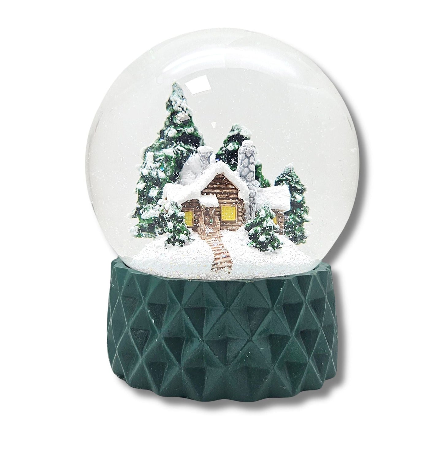 Schneekugel Hüttenzauber auf Sockel grün kubisch "PURE - Line" 10 cm Durchmesser - Schneekugelhaus