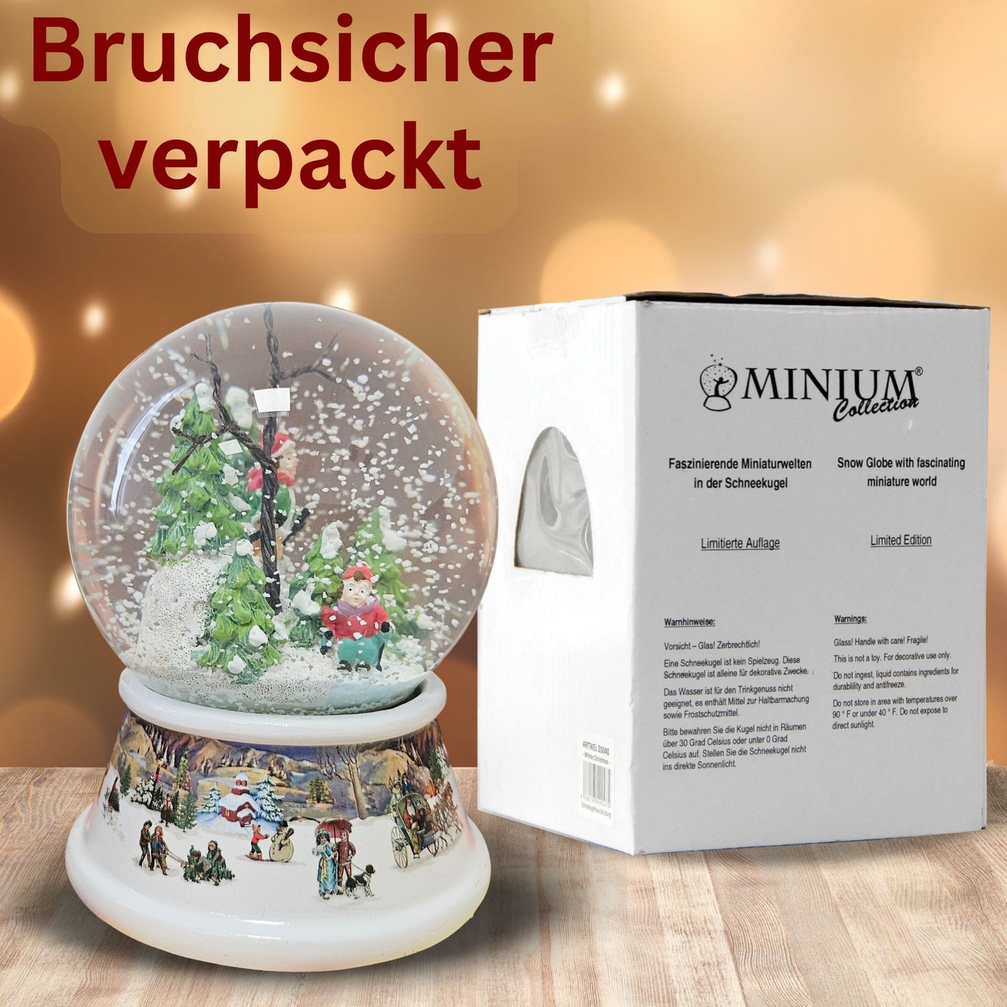 Schneekugel Skifahrer im Winterwald auf Sockel nostalgische Schneelandschaft mit Spieluhr 10 cm Durchmesser - Schneekugelhaus