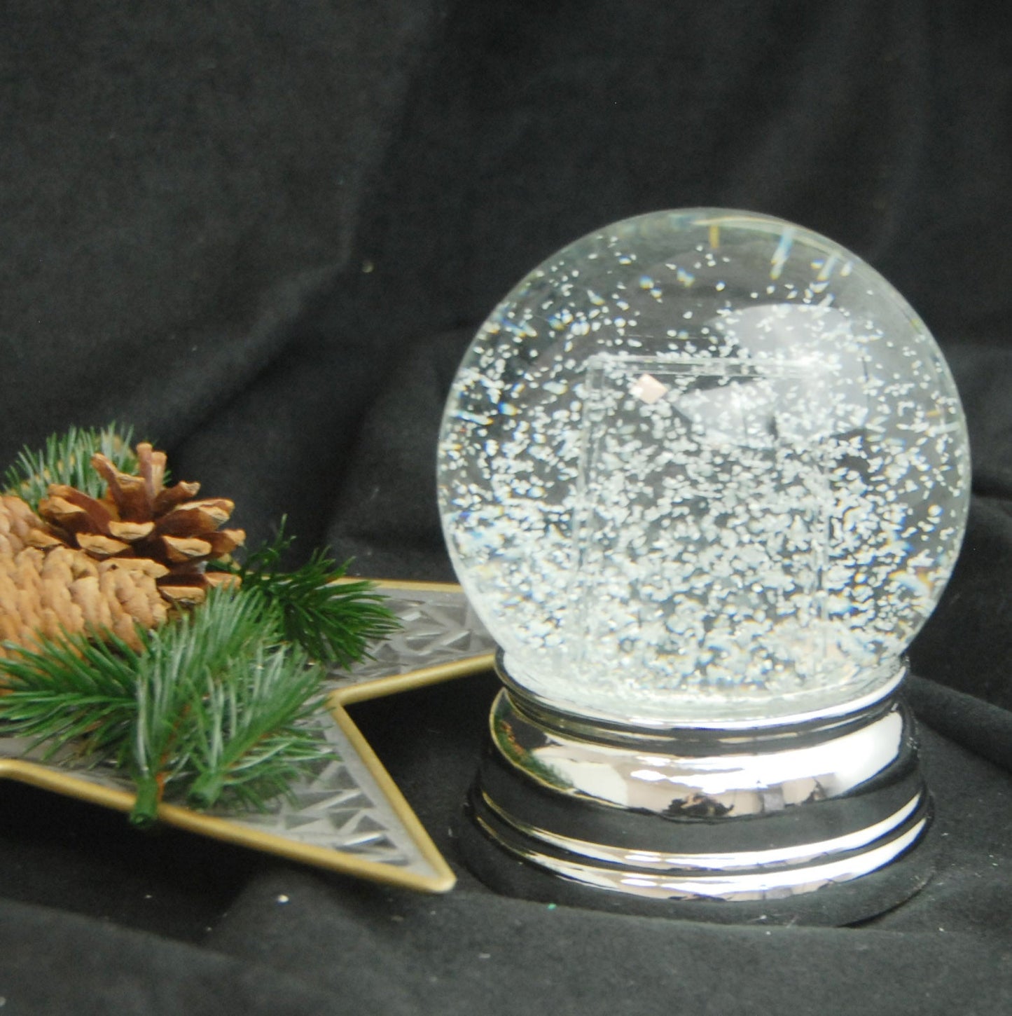 Bastelset mit 100mm Glas für DIY-Schneekugel mit Fotoeinsatz mit Polyresin-Sockel silber eckig - Schneekugelhaus