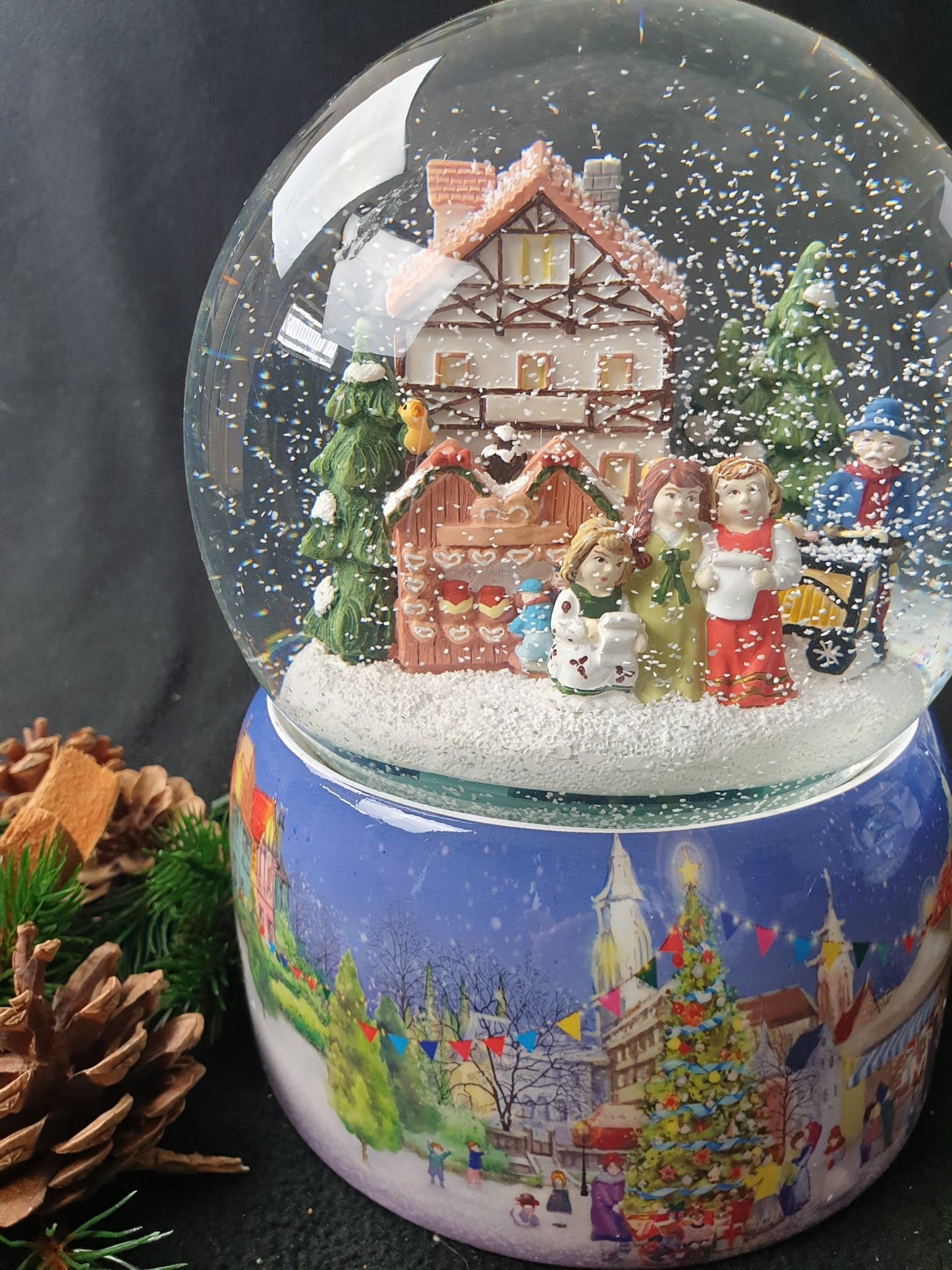 Mega Schneekugel Nostalgischer Weihnachtsmarkt mit Musikspieluhr Winter Wonderland - Schneekugelhaus