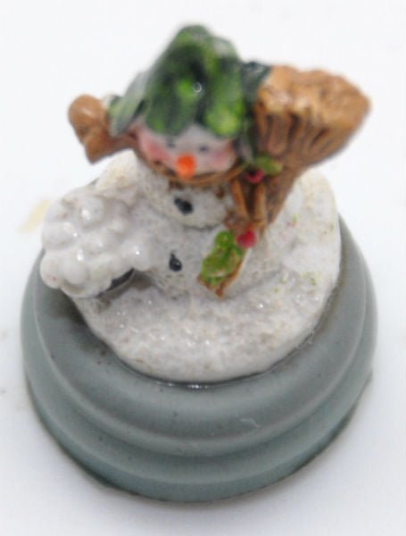 Modell für 3D-Schneekugel - Schneemann mit Besen - Schneekugelhaus