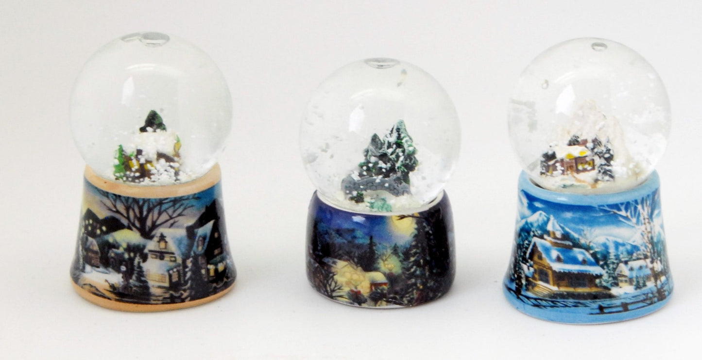 Süßes 3erSet Mini-Schneekugeln Winterlandschaft - Schneekugelhaus