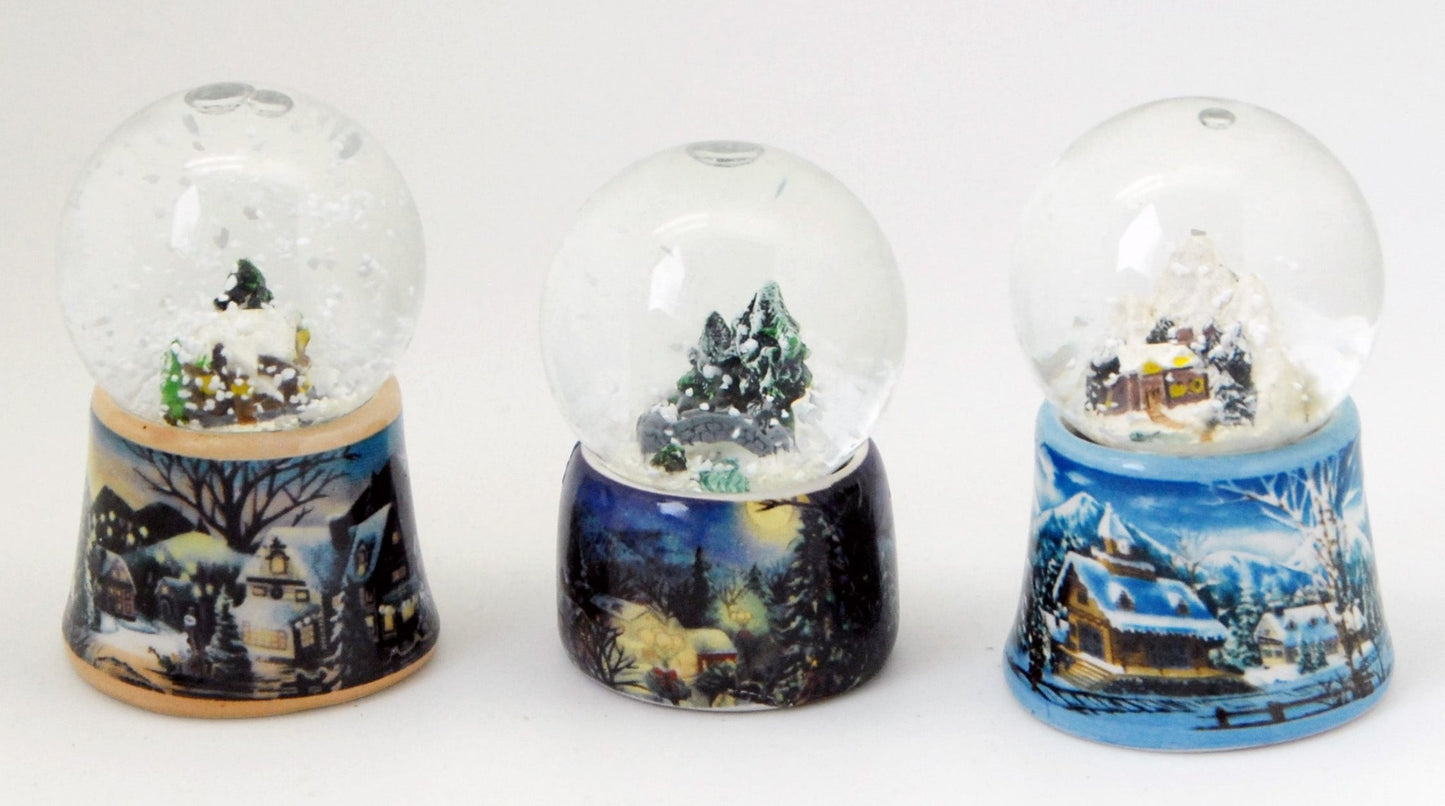 Süßes 3erSet Mini-Schneekugeln Winterlandschaft - Schneekugelhaus
