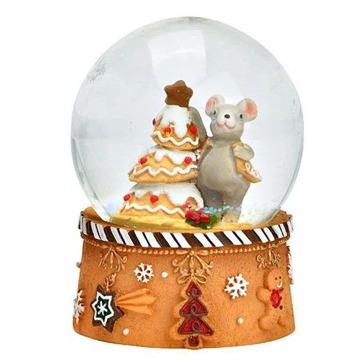 Süße Schneekugel Weihnachtsmaus mit Muffinbaum ocker auf Sockel Weihnachtsbäckerei 65 mm Durchmesser