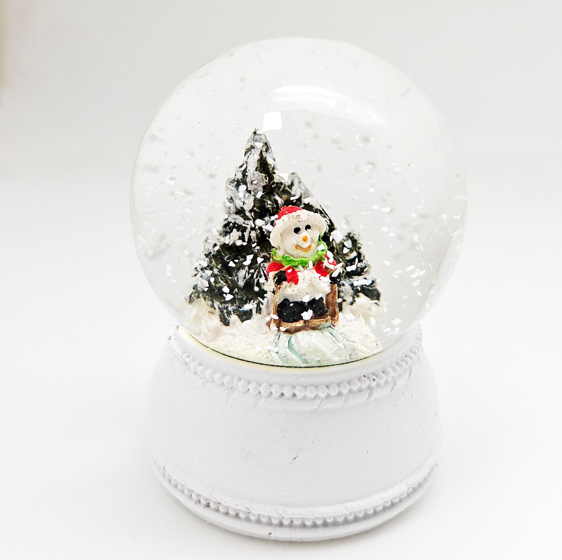 4 süße Mini - Schneekugeln Winter & Weihnacht, Rehkitz mit Sockel weiß Nostalgie B: 45mm - Schneekugelhaus