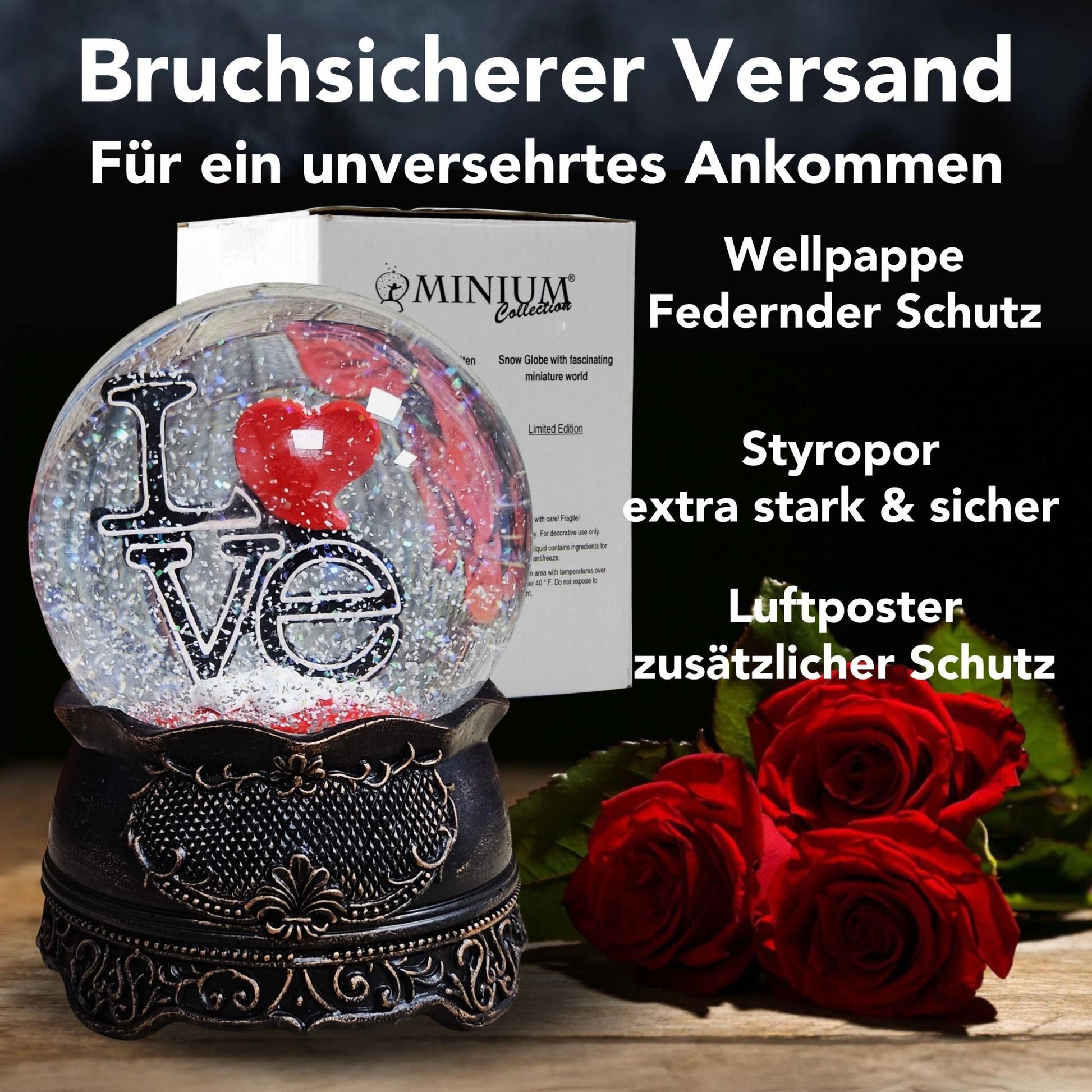Moderne Designer Schneekugel LOVE auf Sockel Nostalgie mit Spieluhr 100 mm Durchmesser - Schneekugelhaus