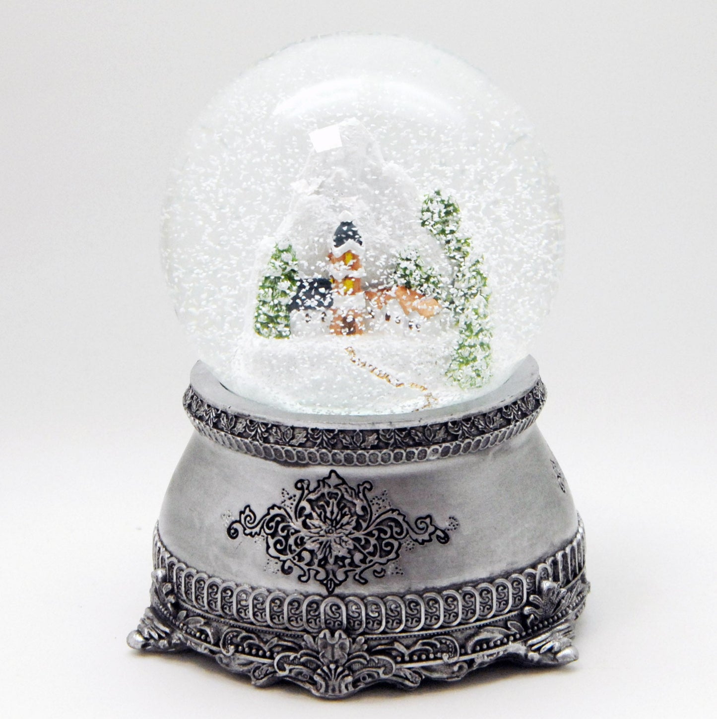 Nostalgische Schneekugel Alpendorf auf Zinnsockel verziehrt 100 mm Durchmesser mit Spieluhr - Schneekugelhaus