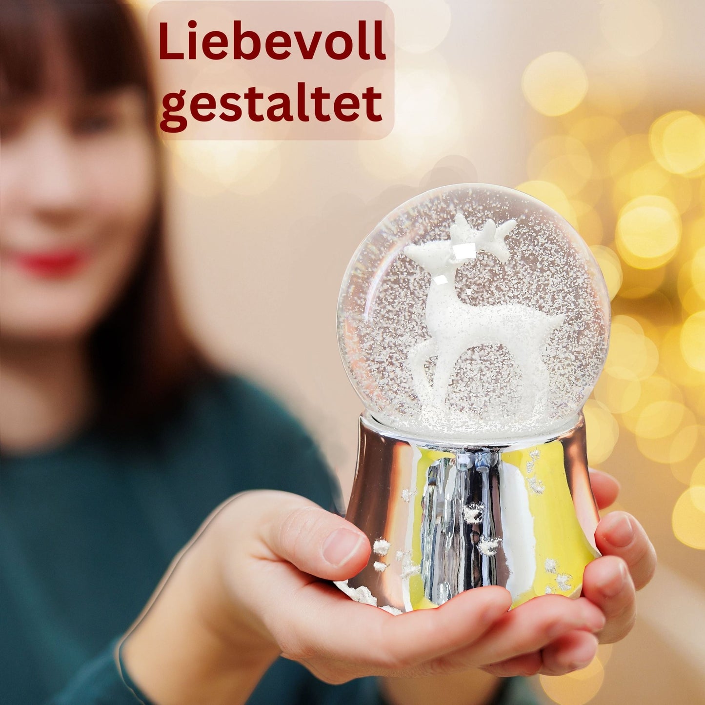 Nostalgische Schneekugel Reh weiß auf Silber Sockel mit Schneeflocken 100 mm Durchmesser mit Spieluhr - Schneekugelhaus