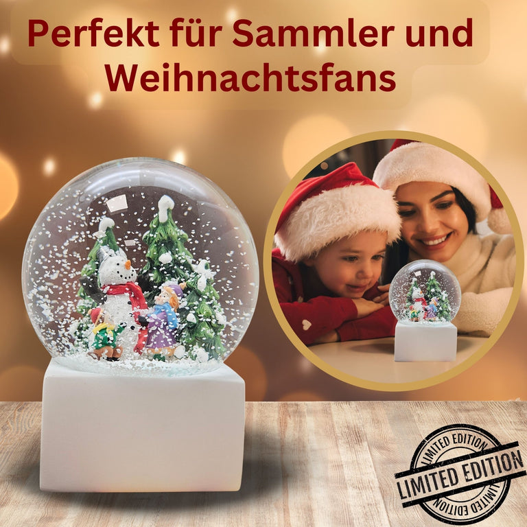 Schneekugel Kinder bauen Schneemann auf Sockel weiß eck "PURE - Line" 10 cm Durchmesser - Schneekugelhaus