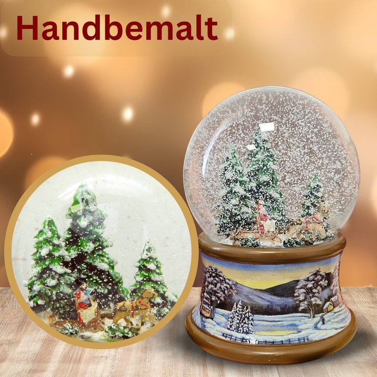 Schneekugel Kutschfahrt im Winterwald auf Sockel Winterlandschaft braun mit Spieluhr 10 cm Durchmesser - Schneekugelhaus