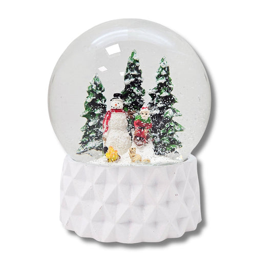 Schneekugel Schneemann auf Sockel weiß kubisch "PURE - Line" 10 cm Durchmesser - Schneekugelhaus