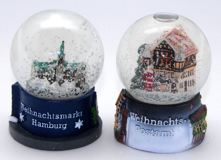 2 süße Souvenirkugeln Deutscher Weihnachtsmarkt Hamburg - Luftblase - Schneekugelhaus