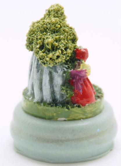 Bastel-Figur Rotkäppchen für DIY Schneekugel - Schneekugelhaus