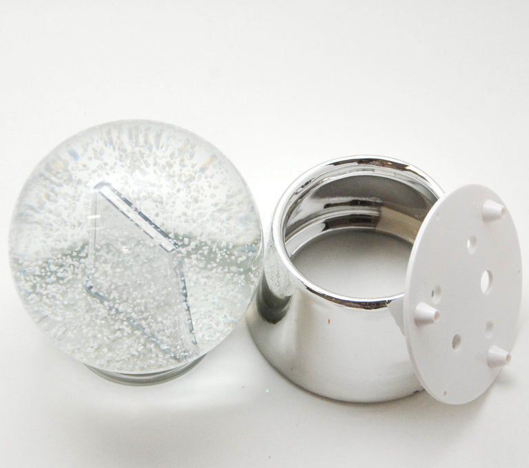Bastelset mit 100mm Glas für DIY-Schneekugel mit Fotoeinsatz mit Porzellan-Sockel silber glänzend - Schneekugelhaus