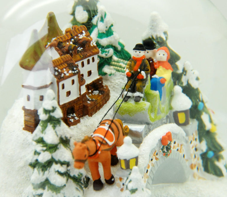 Mega Schneekugel Historische Kutschfahrt in Winterlandschaft - mit Musikspieluhr Winter Wonderland Luftblase - Schneekugelhaus