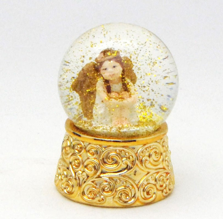 Mini-Schneekugel Engel mit Haarkranz auf verziertem Sockel gold - Schneekugelhaus