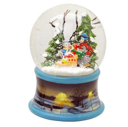 Schneekugel Familie im Winterwald mit Schlitten auf Sockel Winterlandschaft Eisläufer blau mit Spieluhr - Schneekugelhaus