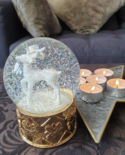 Schneekugel Reh weiß mit kupfergold-Sockel Schneeflocke mit Spieluhr - Schneekugelhaus