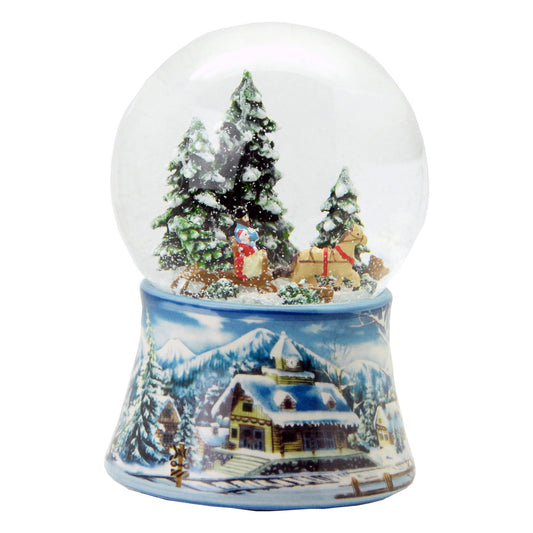 Schneekugel Schlittenfahrt auf Sockel Winterlandschaft mit Spieluhr 10 cm Durchmesser - Schneekugelhaus