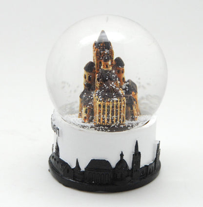 Souvenir Schneekugel Aachen mit Achener Dom und Skyline in schwarz weiß - Schneekugelhaus