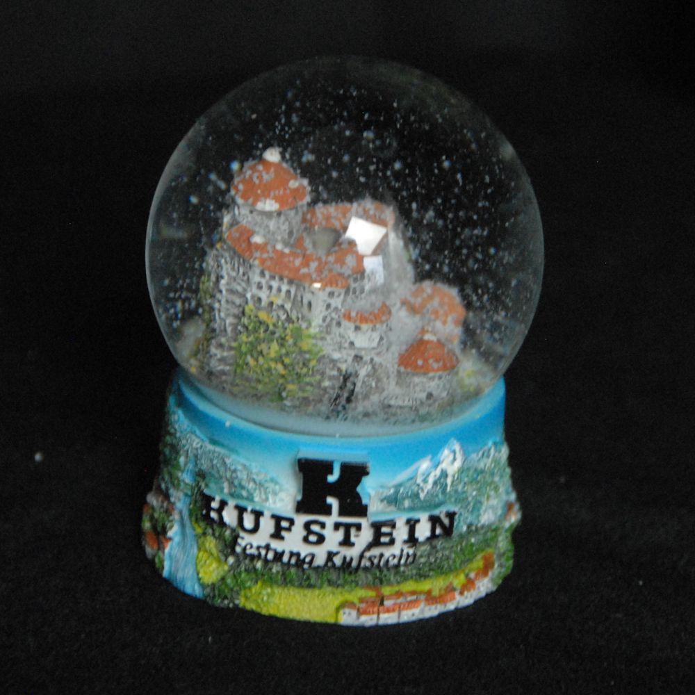 Souvenir Schneekugel Kufstein mit Festung Kufstein und Kufsteiner Land - Schneekugelhaus