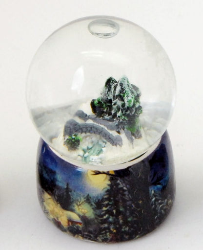 Süßes 2er Set Mini-Schneekugeln Winterlandschaft - Schneekugelhaus